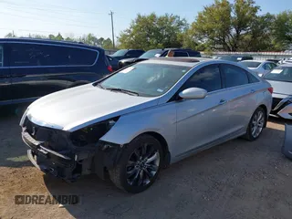 2012 Hyundai Sonata SE with VIN 5NPEC4ABXCH419372, listed as a IAAI auction lot 41877523 with 200,148 mi miles and . Bid and sale history available at carsss.com. Image 2.