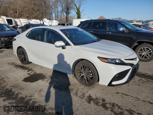 2022 Toyota Camry SE with VIN 4T1G11AK9NU050912, listed as a Copart auction lot 48196225 with 65,032 mi miles and Salvage Title. Bid and sale history available at DreamBid. Image 4.