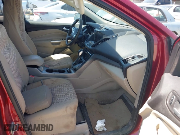 2013 Ford Escape SE с VIN 1FMCU0GX7DUB95108, выставлен на аукционе IAAI как лот 42242961 с пробегом 137 333 миль миль и . История ставок и продаж доступна на DreamBid. Изображение 5.