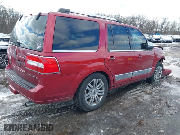 2008 Lincoln Navigator with VIN 5LMFU28518LJ18538, listed as a IAAI auction lot 41546111 with 123,174 mi miles. Bid and sale history available at carsss.com. Image 4.