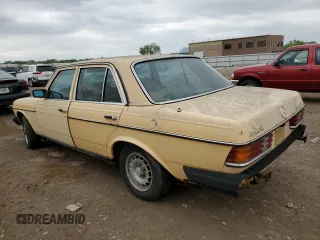 1983 Mercedes-Benz 300 with VIN WDBAB33A2DB030078, listed as a Copart auction lot 54630525 with 233,016 mi miles and Clean Title. Bid and sale history available at carsss.com. Image 2.