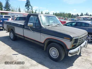 1985 Ford F-150 с VIN 1FTCF15H4FPA15620, выставлен на аукционе IAAI как лот 42346242 с пробегом 33 613 миль миль и . История ставок и продаж доступна на DreamBid. Изображение 1.