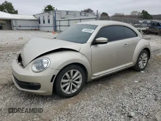 2012 Volkswagen Beetle 2.5L with VIN 3VWJX7AT1CM665781, listed as a Copart auction lot 44355865 with 107,455 mi miles and Clean Title. Bid and sale history available at carsss.com. Image 1.