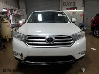 2013 Toyota Highlander with VIN 5TDBK3EH0DS201564, listed as a Copart auction lot 49045785 with 63,752 mi miles and Salvage Title. Bid and sale history available at carsss.com. Image 5.