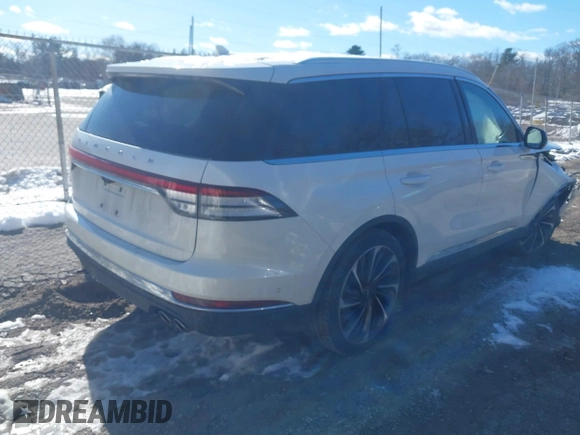 2021 Lincoln Aviator Reserve with VIN 5LM5J7XC3MGL08085, listed as a IAAI auction lot 41482512 with 61,248 mi miles and . Bid and sale history available at DreamBid. Image 4.