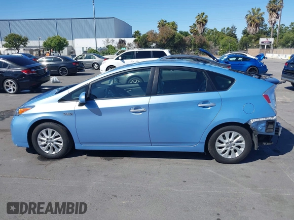 2013 Toyota Prius with VIN JTDKN3DP4D3048463, listed as a IAAI auction lot 42520370 with 151,324 mi miles and . Bid and sale history available at DreamBid. Image 14.