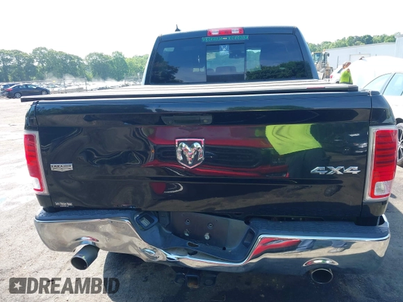 2016 Ram 1500 Laramie z VIN 1C6RR7NT4GS397534, wystawiony jako IAAI lot #42159199 z przebiegiem 120 322 mil mil oraz . Historia ofert i sprzedaży dostępna na DreamBid. Obrazek 16.