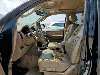 2006 Nissan Pathfinder SE z VIN 5N1AR18U96C680796, wystawiony jako Copart lot #57795685 z przebiegiem 125 977 mil mil oraz Czysty tytuł • Clean title. Historia ofert i sprzedaży dostępna na DreamBid. Obrazek 7.