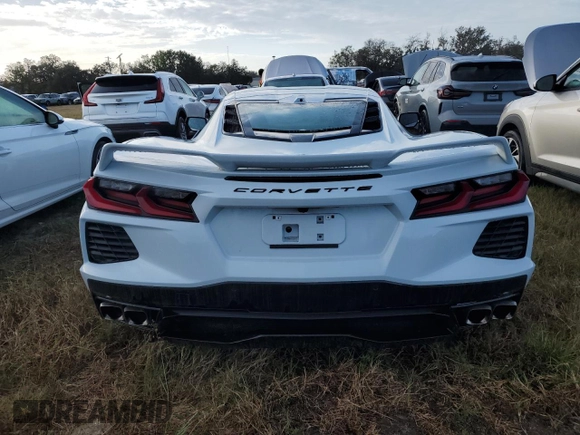 2021 Chevrolet Corvette 2LT with VIN 1G1YB2D45M5111568, listed as a Copart auction lot 76882884 with 10,362 mi miles and Salvage Title. Bid and sale history available at carsss.com. Image 6.