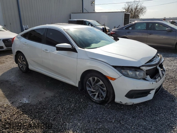 2018 Honda Civic EX с VIN 19XFC2F7XJE034358, выставлен на аукционе Copart как лот 43976415 с пробегом 117 514 миль миль и Списание • Salvage title. История ставок и продаж доступна на DreamBid. Изображение 4.