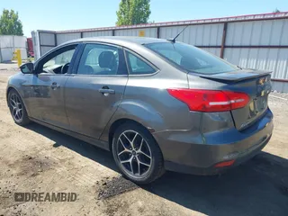 2015 Ford Focus SE with VIN 1FADP3FE4FL314250, listed as a IAAI auction lot 42194048 with 130,235 mi miles and . Bid and sale history available at carsss.com. Image 3.