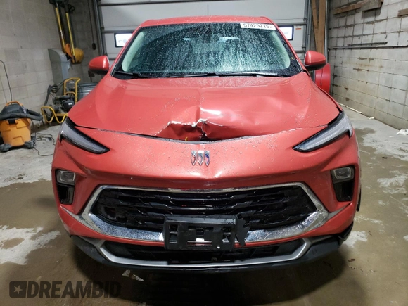 2024 Buick Encore GX Preferred z VIN KL4AMCSL7RB041769, wystawiony jako Copart lot #57420215 z przebiegiem 8 538 mil mil oraz Szkoda całkowita • Salvage title. Historia ofert i sprzedaży dostępna na DreamBid. Obrazek 5.