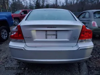 2005 Volvo S60 with VIN YV1RH592352470403, listed as a Copart auction lot 78611684 with 165,550 mi miles and Salvage Title. Bid and sale history available at carsss.com. Image 6.