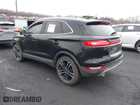 2017 Lincoln MKC Reserve with VIN 5LMTJ3DH4HUL32550, listed as a IAAI auction lot 41961355 with 60,104 mi miles. Bid and sale history available at carsss.com. Image 3.