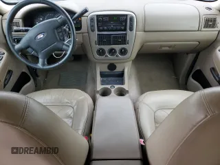 2005 Ford Explorer XLT z VIN 1FMZU63K95UA09657, wystawiony jako Copart lot #51505505 z przebiegiem 164 160 mil mil oraz Szkoda całkowita • Salvage title. Historia ofert i sprzedaży dostępna na DreamBid. Obrazek 8.
