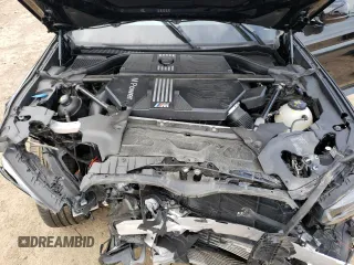 2022 BMW X4 M z VIN 5YM23EC01N9M75627, wystawiony jako Copart lot #52940744 z przebiegiem Nie podano mil oraz . Historia ofert i sprzedaży dostępna na DreamBid. Obrazek 13.