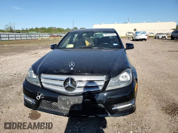 2013 Mercedes-Benz C 350 Sport with VIN WDDGF5HB0DR258283, listed as a Copart auction lot 81672934 with 36,044 mi miles and Salvage Title. Bid and sale history available at DreamBid. Image 10.