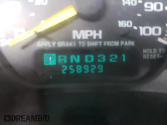 2000 Chevrolet Suburban LT with VIN 3GNEC16TXYG166447, listed as a Copart auction lot 43292602 with 258,929 mi miles and Salvage Title. Bid and sale history available at carsss.com. Image 8.