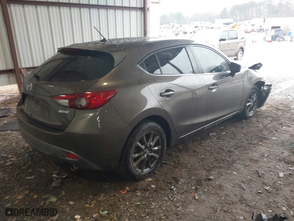 2014 Mazda Mazda3 i Touring with VIN 3MZBM1L75EM109082, listed as a IAAI auction lot 41625740 with 123,618 mi miles. Bid and sale history available at carsss.com. Image 4.
