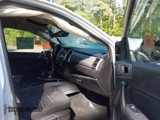 2023 Ford Ranger XL z VIN 1FTER4FH8PLE17939, wystawiony jako IAAI lot #42133084 z przebiegiem 40 675 mil mil oraz . Historia ofert i sprzedaży dostępna na DreamBid. Obrazek 5.
