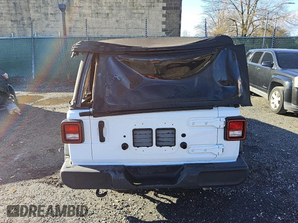 2022 Jeep Wrangler Unlimited Sport with VIN 1C4HJXDN7NW270183, listed as a Copart auction lot 80512144 with 10,935 mi miles and Clean Title. Bid and sale history available at DreamBid. Image 6.