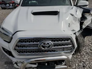 2017 Toyota Tacoma SR5 with VIN 5TFDZ5BN5HX013648, listed as a Copart auction lot 47525475 with 59,141 mi miles and Salvage Title. Bid and sale history available at DreamBid. Image 11.