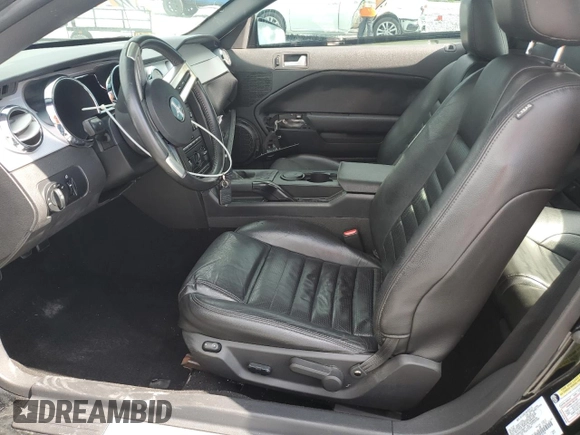 2005 Ford Mustang GT Deluxe с VIN 1ZVHT82H955140714, выставлен на аукционе Copart как лот 63867025 с пробегом 93 237 миль миль и Списание • Salvage title. История ставок и продаж доступна на DreamBid. Изображение 7.