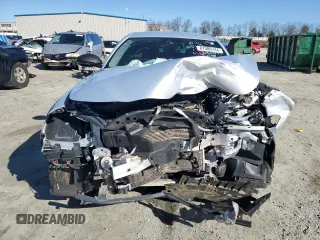 2021 Alfa Romeo Giulia z VIN ZARFAMAN5M7648056, wystawiony jako Copart lot #87389744 z przebiegiem Nie podano mil oraz Czysty tytuł • Clean title. Historia ofert i sprzedaży dostępna na DreamBid. Obrazek 5.