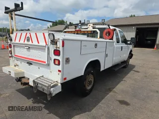 2015 Ford F-250 XL with VIN 1FD7X2B66FEC84863, listed as a IAAI auction lot 42791463 with 263,872 mi miles and . Bid and sale history available at DreamBid. Image 26.
