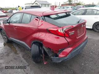 2019 Toyota C-HR XLE with VIN NMTKHMBX0KR088761, listed as a IAAI auction lot 42037328 with 28,501 mi miles and . Bid and sale history available at DreamBid. Image 6.