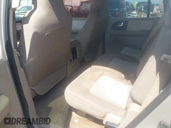 2005 Ford Expedition Special Service with VIN 1FMPU16515LA92006, listed as a IAAI auction lot 42707230 with 187,411 mi miles and . Bid and sale history available at DreamBid. Image 8.