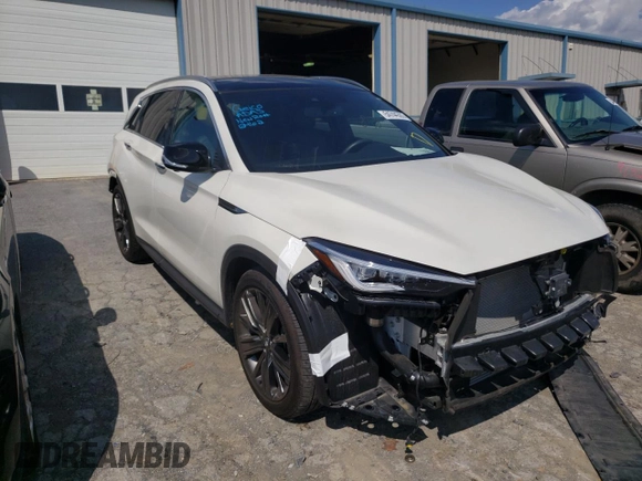 2020 Infiniti QX50 LUXE with VIN 3PCAJ5M3XLF105962, listed as a Copart auction lot 54744392 with 8,518 mi miles. Bid and sale history available at carsss.com. Image 1.