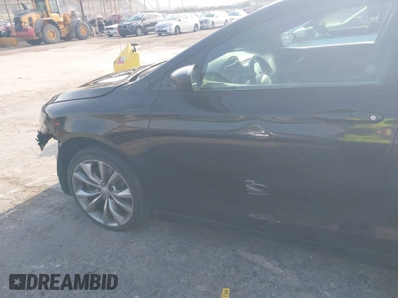 2015 Chrysler 200 S with VIN 1C3CCCBG7FN706964, listed as a IAAI auction lot 42117445 with 144,286 mi miles and . Bid and sale history available at DreamBid. Image 6.