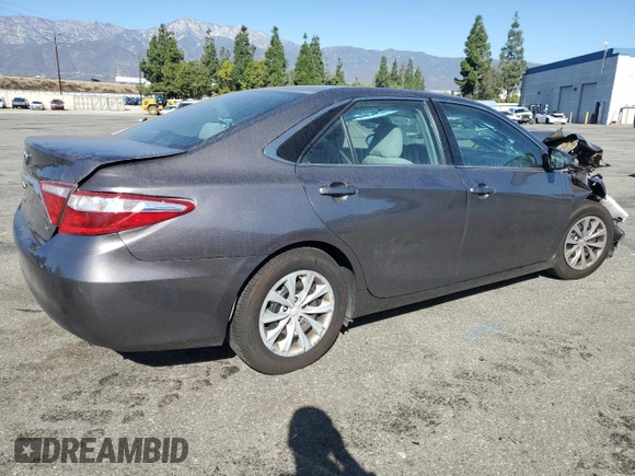 2017 Toyota Camry XLE with VIN 4T1BF1FKXHU409192, listed as a Copart auction lot 81644614 with 86,494 mi miles and Salvage Title. Bid and sale history available at carsss.com. Image 3.