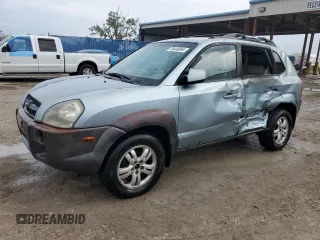 2008 Hyundai Tucson SE with VIN KM8JN12D08U863389, listed as a Copart auction lot 76446864 with 124,654 mi miles and Salvage Title. Bid and sale history available at carsss.com. Image 1.