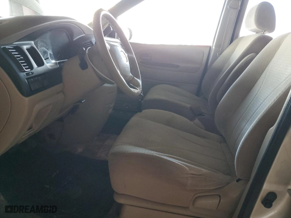 2000 Mazda MPV DX with VIN JM3LW28G8Y0142883, listed as a Copart auction lot 82633154 with 161,196 mi miles and Salvage Title. Bid and sale history available at carsss.com. Image 7.