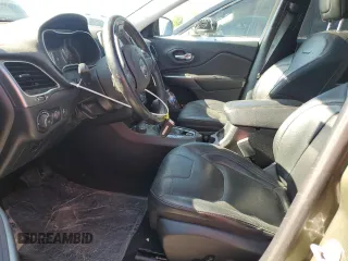 2020 Jeep Cherokee Limited с VIN 1C4PJMDX7LD554529, выставлен на аукционе Copart как лот 57330635 с пробегом 59 185 миль миль и Списание • Salvage title. История ставок и продаж доступна на DreamBid. Изображение 7.