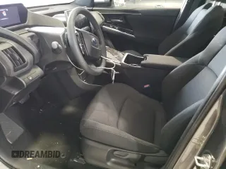 2023 Subaru Solterra Premium с VIN JTMABABA3PA027692, выставлен на аукционе Copart как лот 76761103 с пробегом 3 737 миль миль и . История ставок и продаж доступна на DreamBid. Изображение 7.