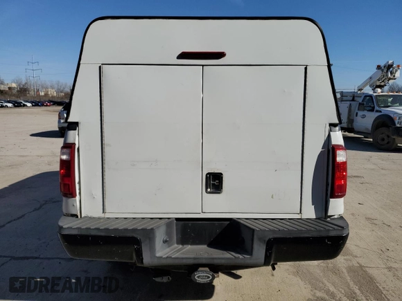2008 Ford Super Duty F-250 SRW XL with VIN 1FTNX20518EA74678, listed as a Copart auction lot 50978195 with 190,786 mi miles and Clean Title. Bid and sale history available at carsss.com. Image 6.