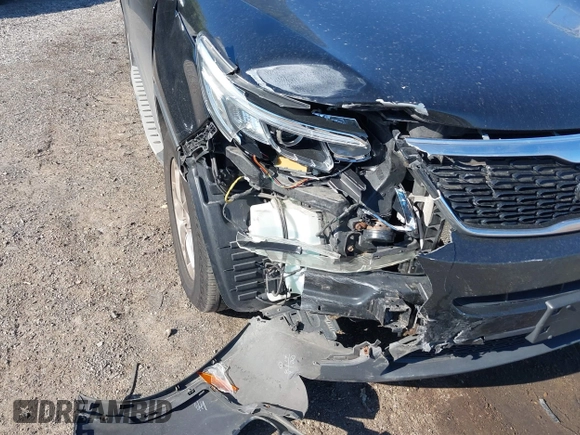 2015 Kia Sorento LX with VIN 5XYKTCA63FG614211, listed as a IAAI auction lot 42041969 with 133,264 mi miles and . Bid and sale history available at carsss.com. Image 6.