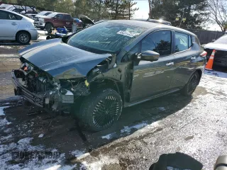 2025 Nissan LEAF SV Plus z VIN 1N4CZ1CV1SC557488, wystawiony jako Copart lot #45031135 z przebiegiem 5 347 mil mil oraz Szkoda całkowita • Salvage title. Historia ofert i sprzedaży dostępna na DreamBid. Obrazek 1.
