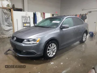 2012 Volkswagen Jetta SE с VIN 3VWDX7AJ1CM388481, выставлен на аукционе Copart как лот 44130625 с пробегом 87 354 миль миль и Списание • Salvage title. История ставок и продаж доступна на DreamBid. Изображение 1.
