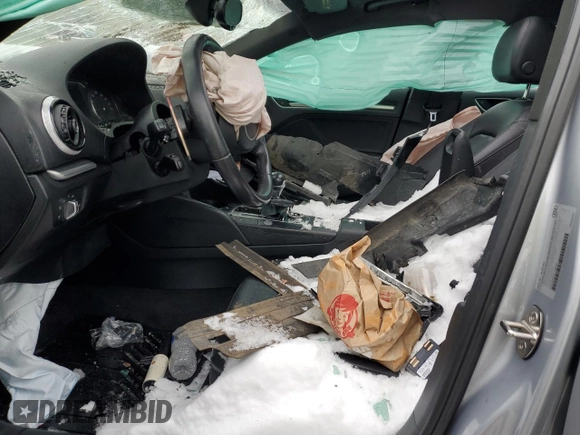 2015 Audi A3 Prestige z VIN WAUKFGFF4F1105040, wystawiony jako Copart lot #44913815 z przebiegiem Nie podano mil oraz Szkoda całkowita • Salvage title. Historia ofert i sprzedaży dostępna na DreamBid. Obrazek 7.