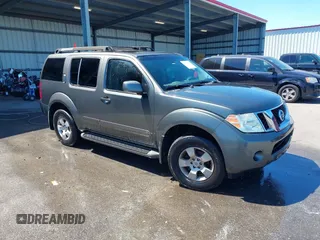 2007 Nissan Pathfinder SE with VIN 5N1AR18W97C645193, listed as a IAAI auction lot 42028643 with 224,145 mi miles. Bid and sale history available at carsss.com. Image 1.
