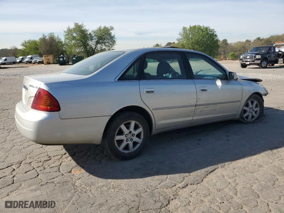2000 Toyota Avalon XL with VIN 4T1BF28B6YU044867, listed as a Copart auction lot 50408785 with 273,292 mi miles and Salvage Title. Bid and sale history available at carsss.com. Image 3.