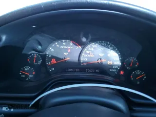 2000 Chevrolet Corvette with VIN 1G1YY22G2Y5118365, listed as a Copart auction lot 88160485 with 70,670 mi miles and Salvage Title. Bid and sale history available at carsss.com. Image 9.