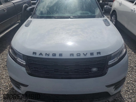 2025 Land Rover Range Rover Velar Dynamic SE z VIN SALYL2EX9SA393675, wystawiony jako Copart lot #74065714 z przebiegiem Nie podano mil oraz Nie do naprawy • Non repairable. Historia ofert i sprzedaży dostępna na DreamBid. Obrazek 5.