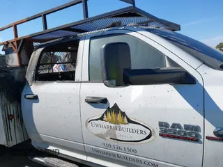 2018 Ram 3500 Tradesman with VIN 3C7WRSCL3JG165767, listed as a IAAI auction lot 40612945 with 1 mi miles. Bid and sale history available at carsss.com. Image 12.