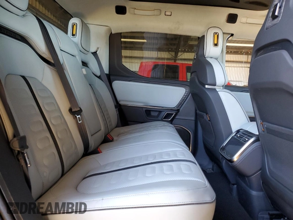2022 Rivian R1T Adventure Package with VIN 7FCTGAAA8NN014044, listed as a Copart auction lot 49919865 with 0 mi miles and Salvage Title. Bid and sale history available at carsss.com. Image 10.