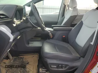 2024 Toyota Sienna XSE with VIN 5TDXSKFC4RS112915, listed as a Copart auction lot 82203294 with 0 mi miles and Salvage Title. Bid and sale history available at carsss.com. Image 7.